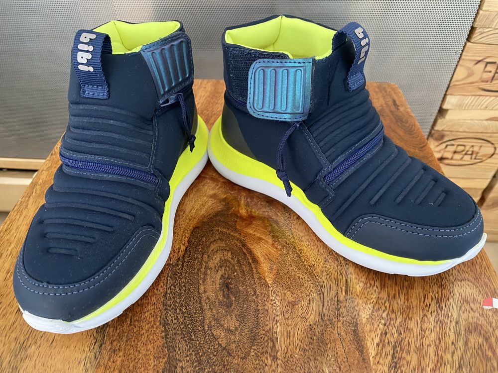 Bibi NOWE buty trzewiki ultra lekkie botki 27 para todos camper ecco