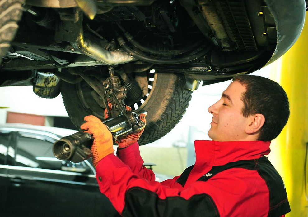 Ремонт рульових рейок, редукторів, насосів ГУР в Одесі | Автодоктор