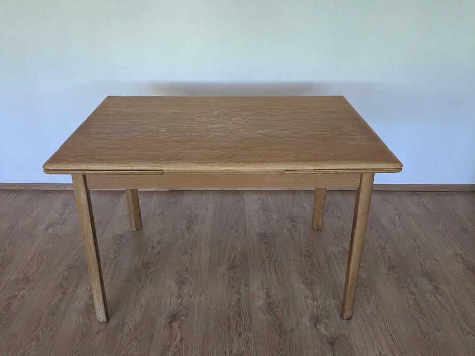 Stół rozkładany i krzesła 6 szt