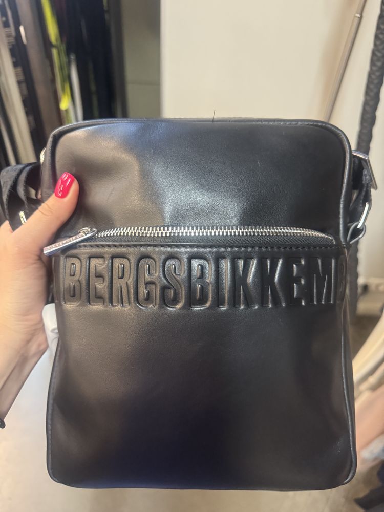 Чоловіча шкіряна сумка Bikkembergs