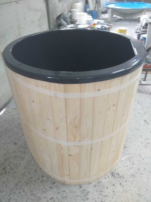 Balia do schładzania po saunie bania beczka zimną wodę do morsowania