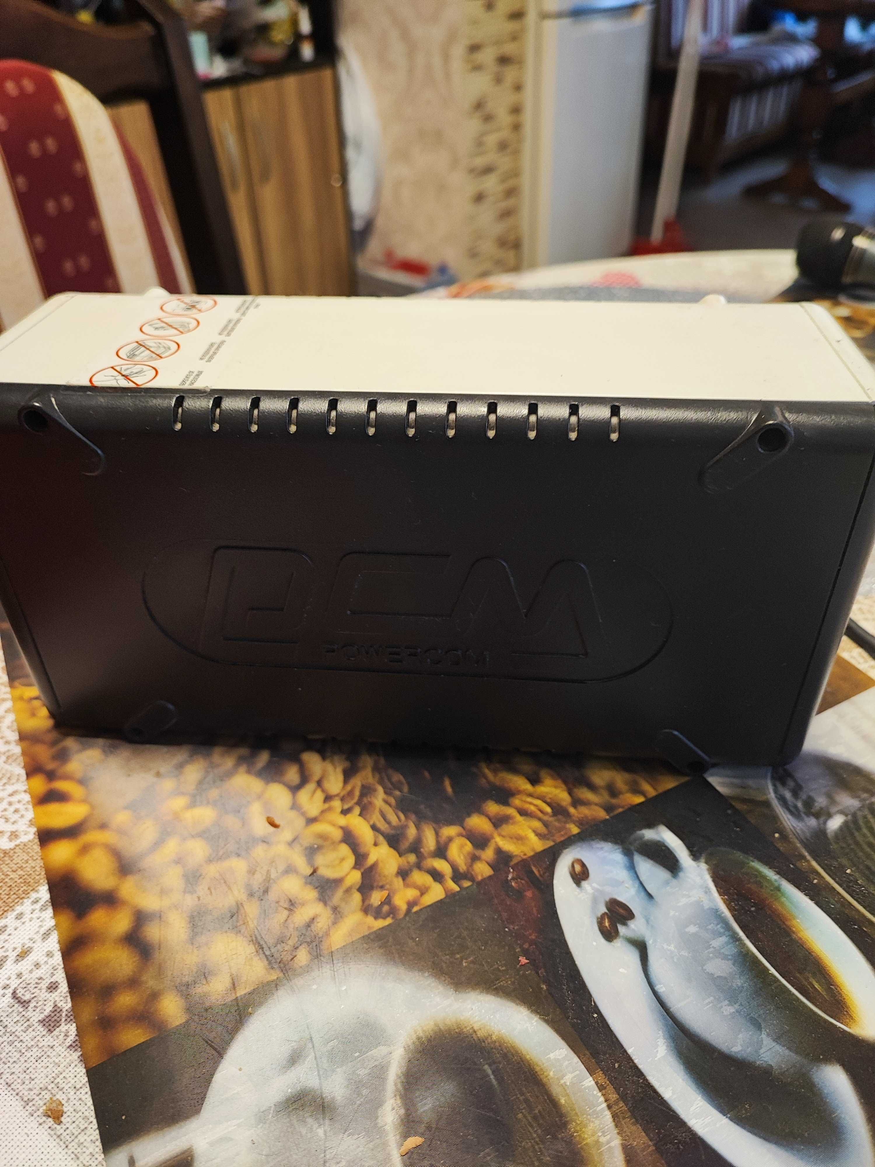 UPS \ ИБП \ инвертор \ pcm war-600a. 12v