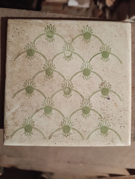 Віддам плитку,плафони,скло даром.Самовивоз.