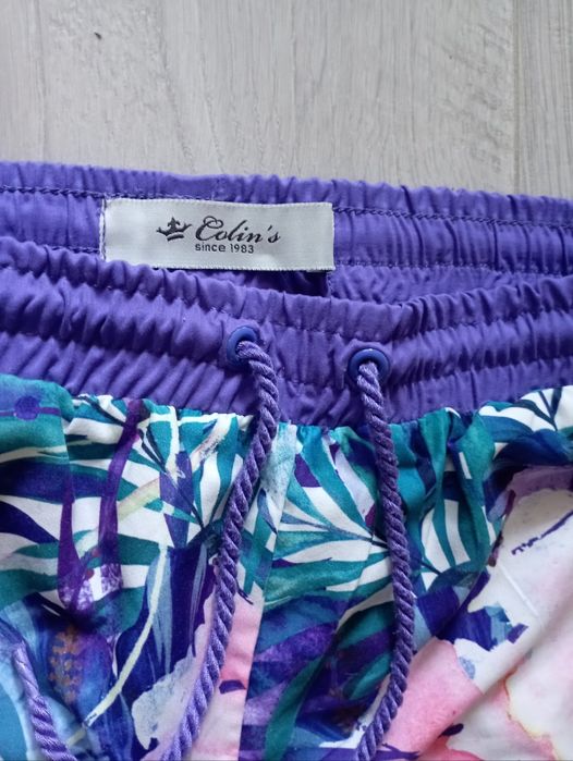 Пакет речей на дівчину