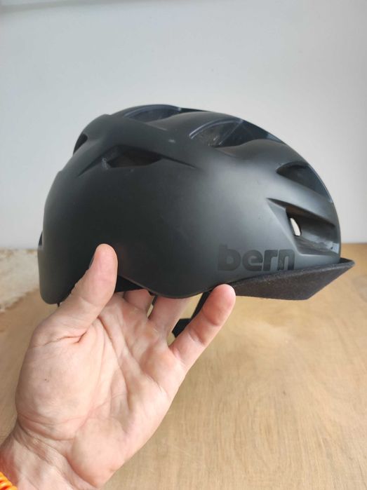 Kask rowerowy BERN rozmiar M