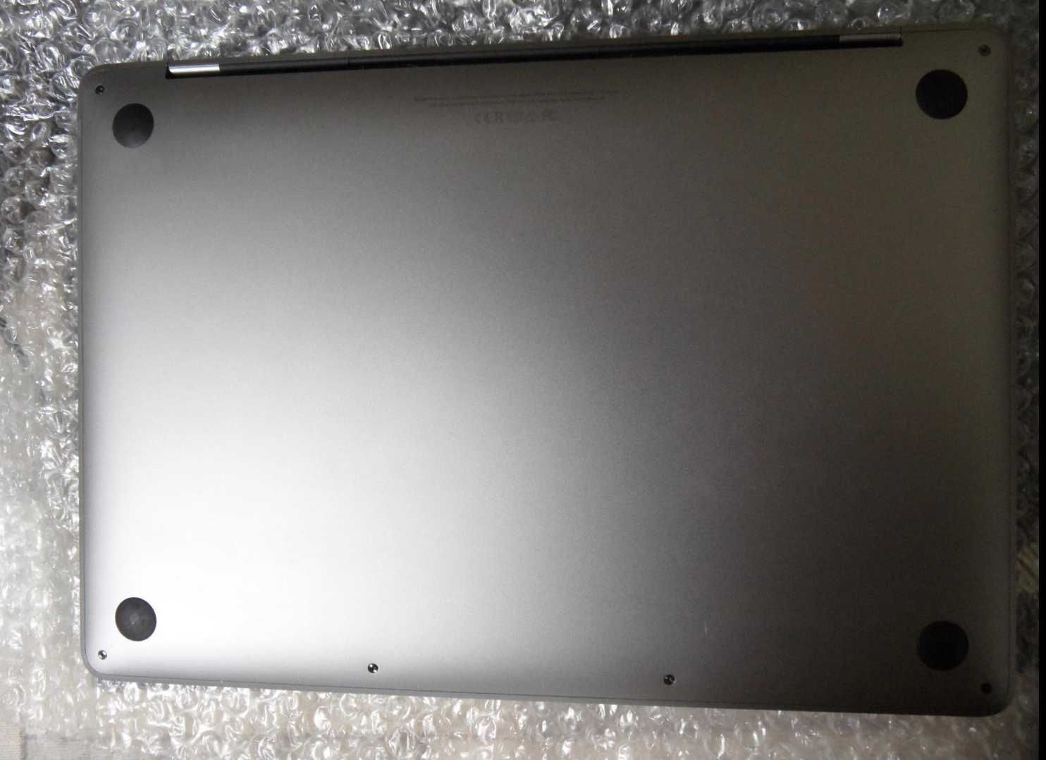MacBook Pro 13” 2017 диск 256 ГБ