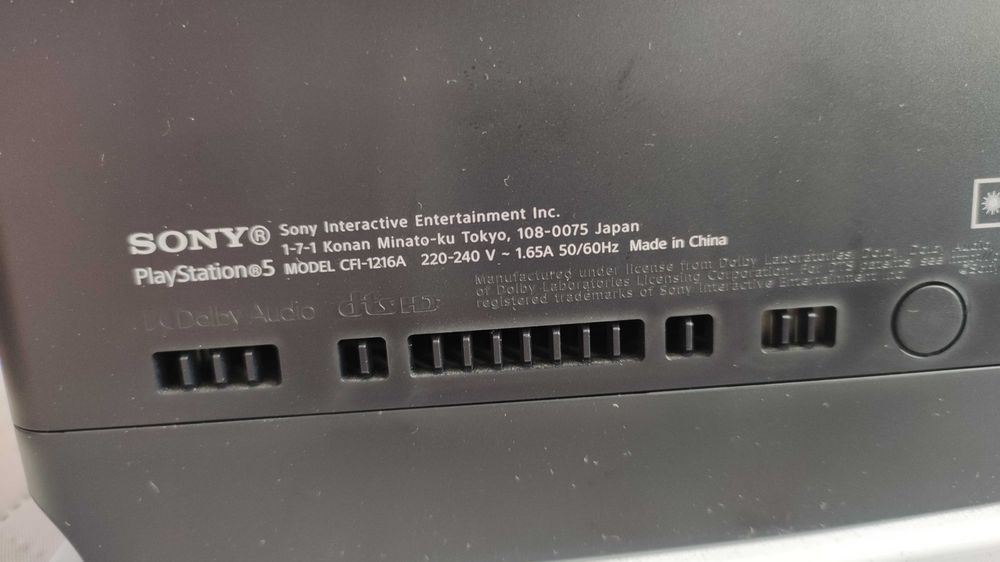 Konsola PS5 z napędem CFI-1216A + 2 gry