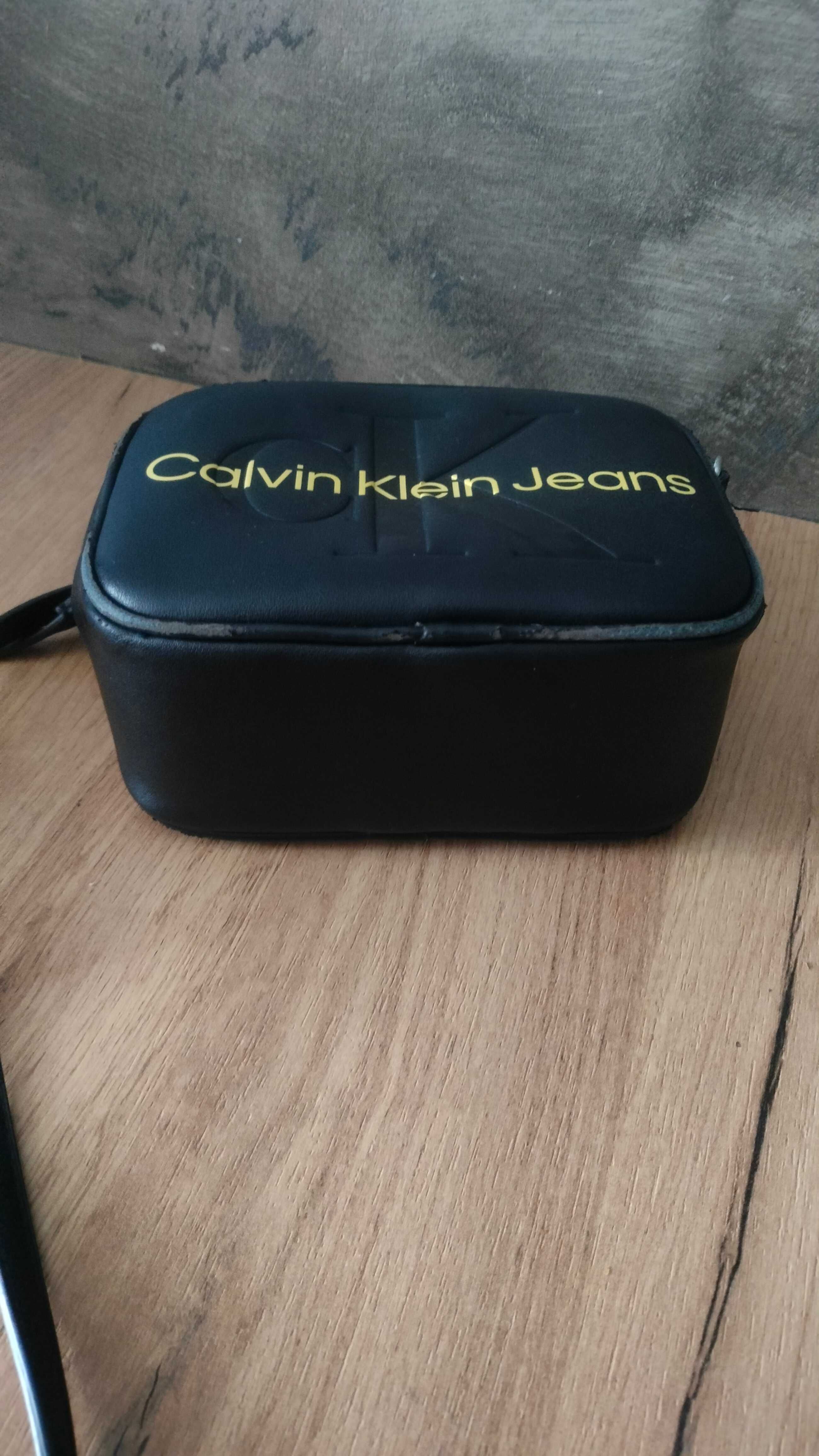 Mała torebka Calvin Klein