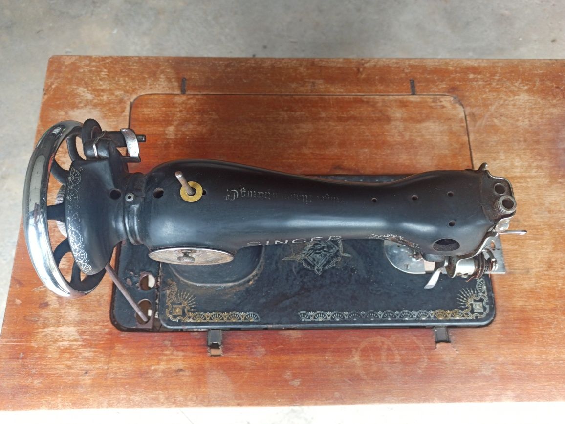 Máquina de costura Singer