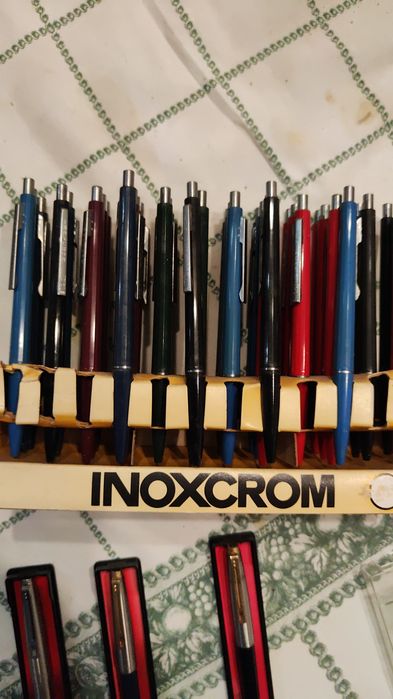 Lápis, canetas, material escolar vintage