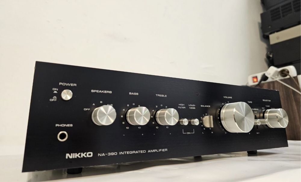 Stereo Wzmacniacz Nikko NA-390. Japan