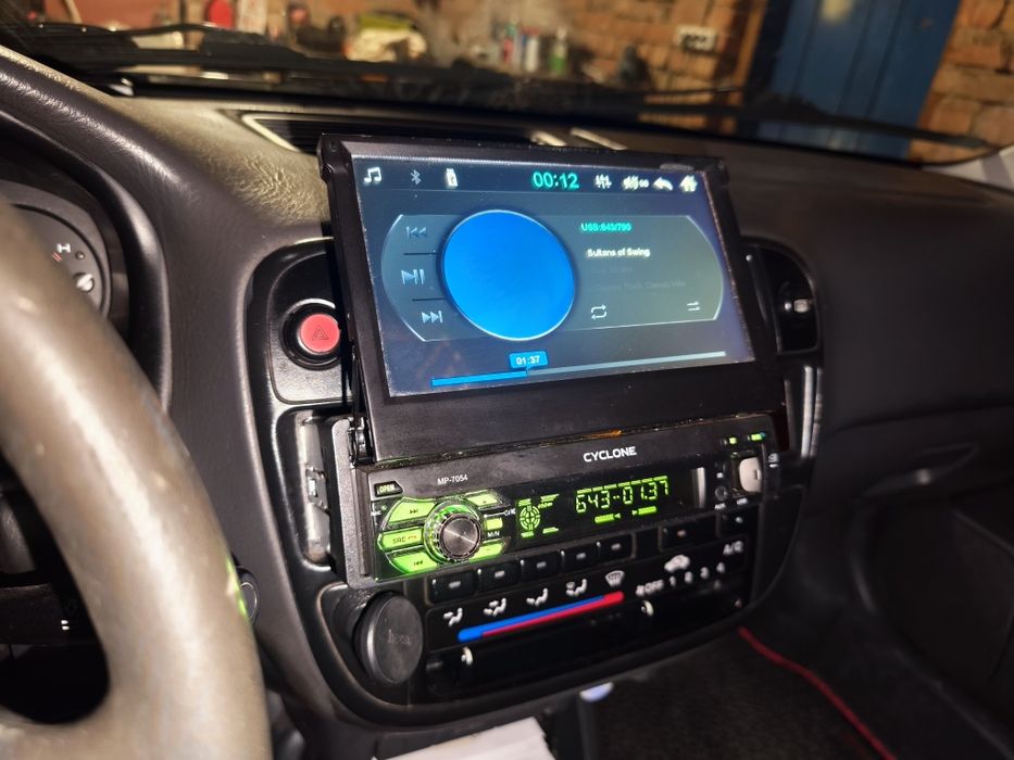 Автомагнітола Cyclone mp 7054