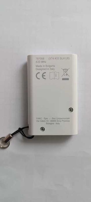 Piłot do bramy XT4 433 SLH LR 433MHz