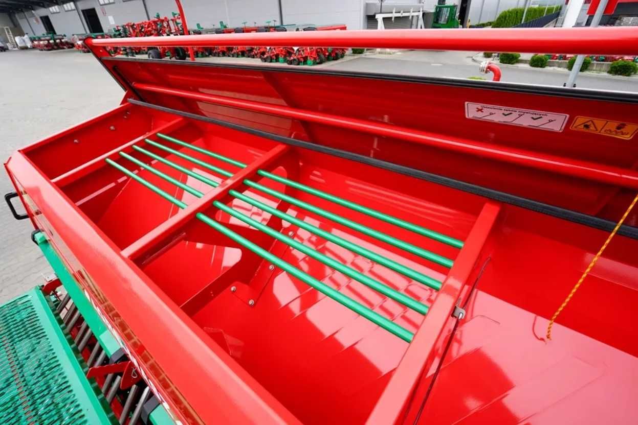 Zestaw Uprawowo-Siewny Nadbudowany AGRO-MASZ SN301 3.0m Nowość agregat