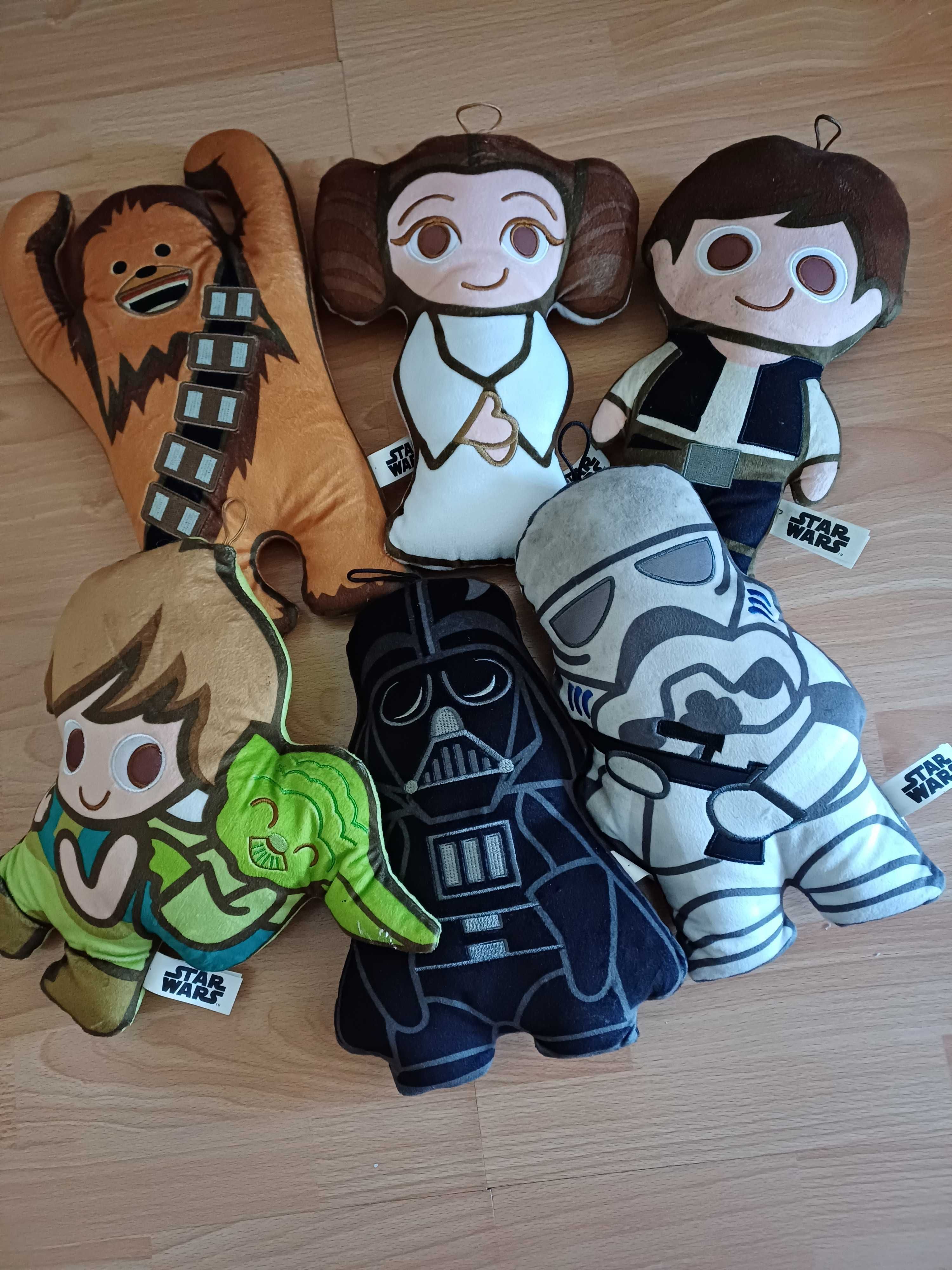 6 peluches star wars