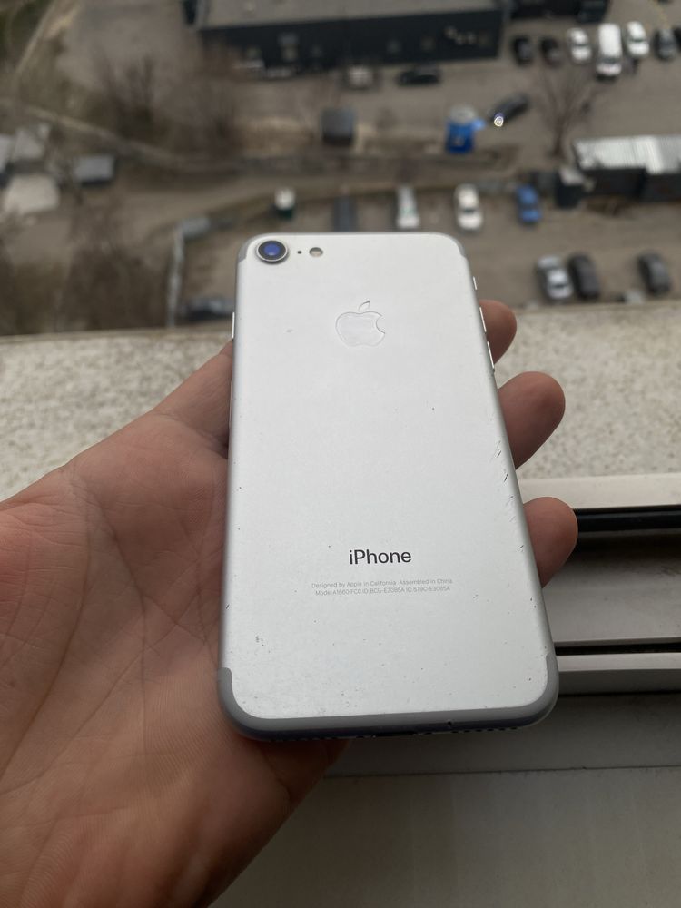 продам iphone 7