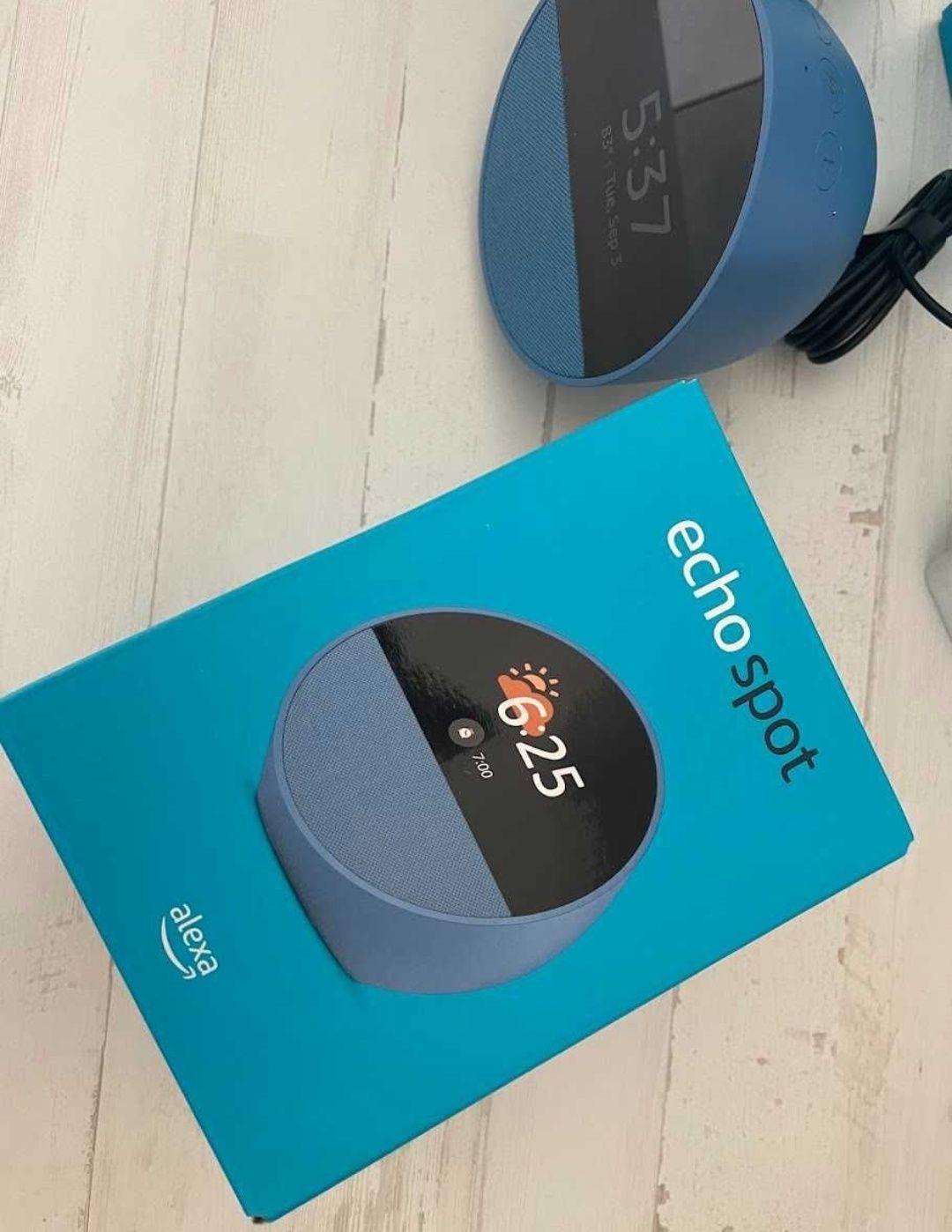 Echo Spot Alexa 2024 Nova geração com visor tátil