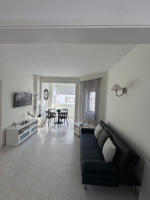 Vende se Apartamento T1 na 2ª linha da Praia