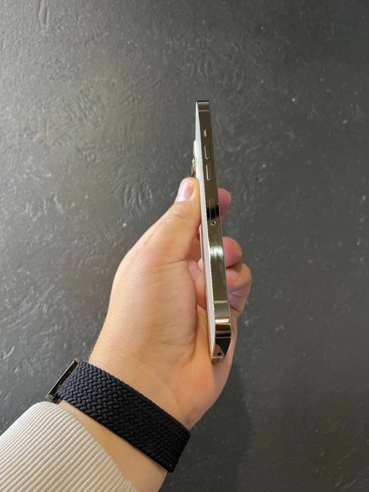 Гарний apple iphone 16 pro 512gb esim акб 93% магазин АйЛавФон