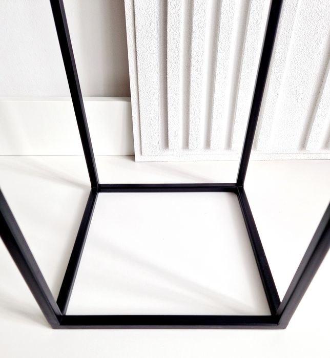 Home&you osłonka Gallica wys 70 cm metalowa czarna doniczka na stojaku