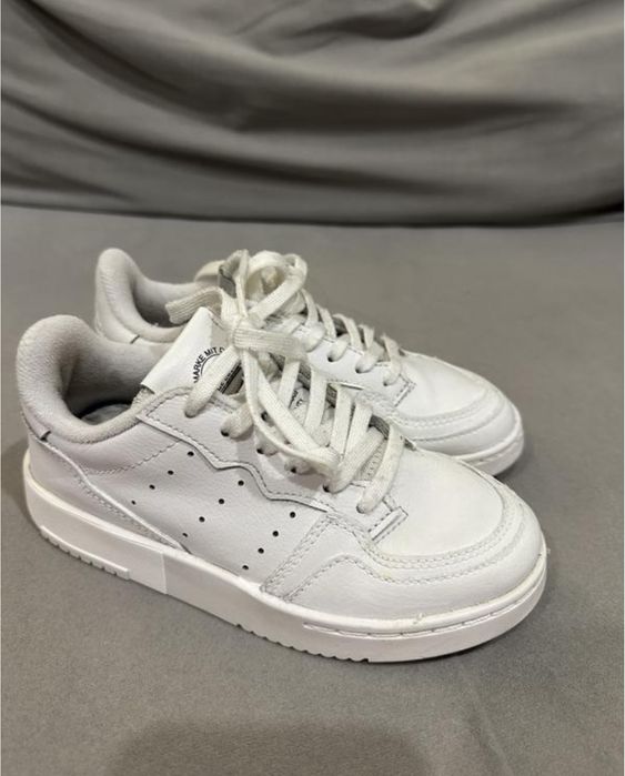 Кросівки adidas 30 розмір