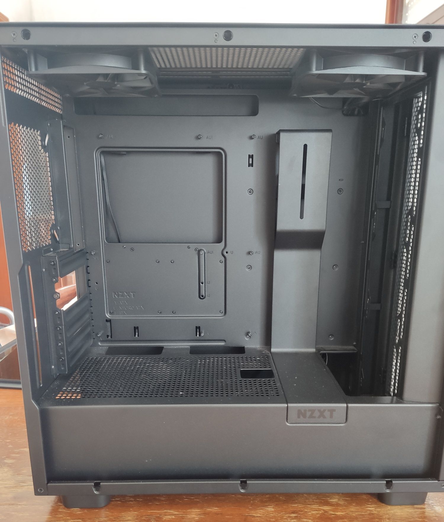 Caixa NZXT H7 flow
