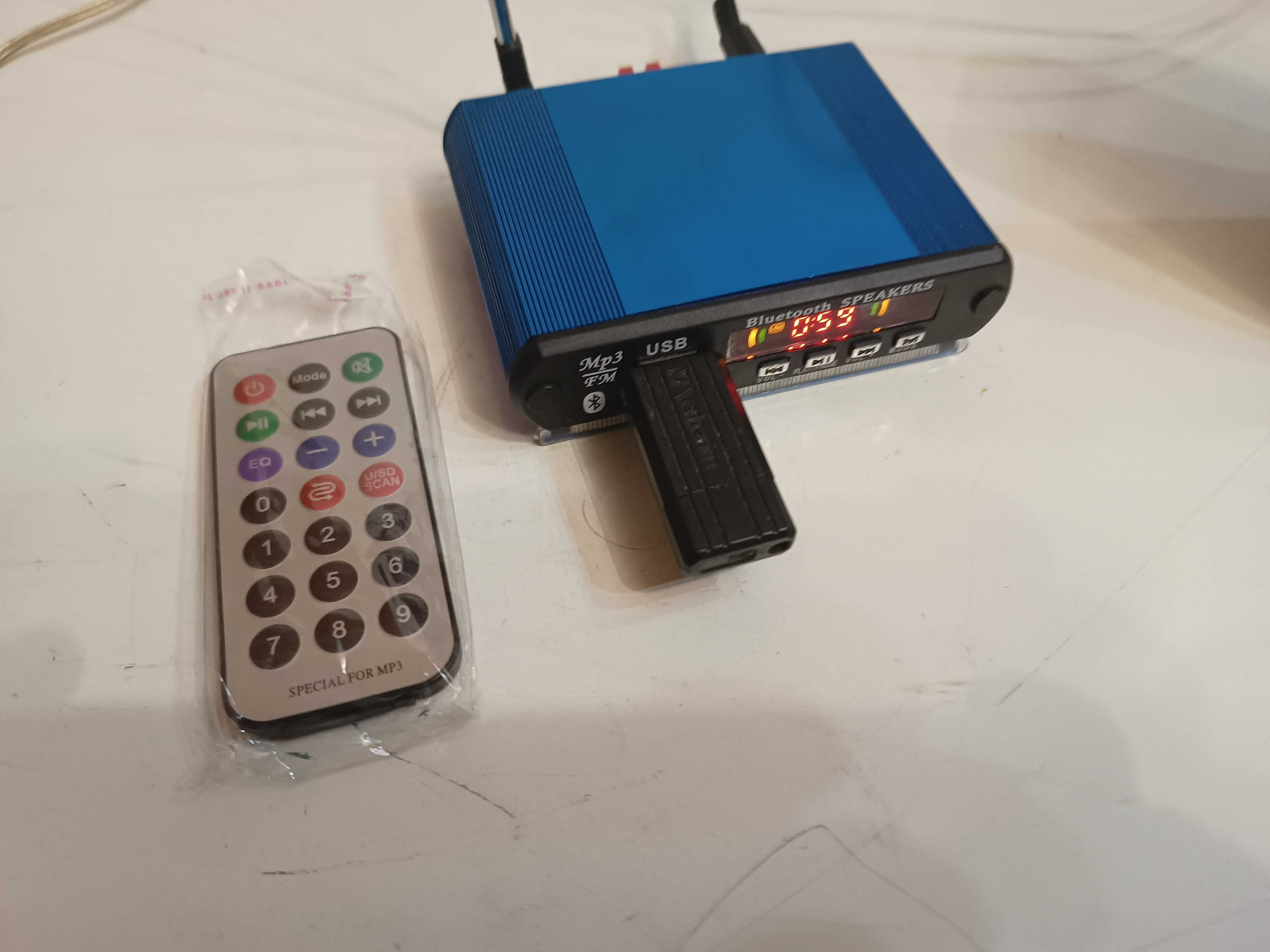 Wzmacniacz audio  mini 2.0 + zasilacz