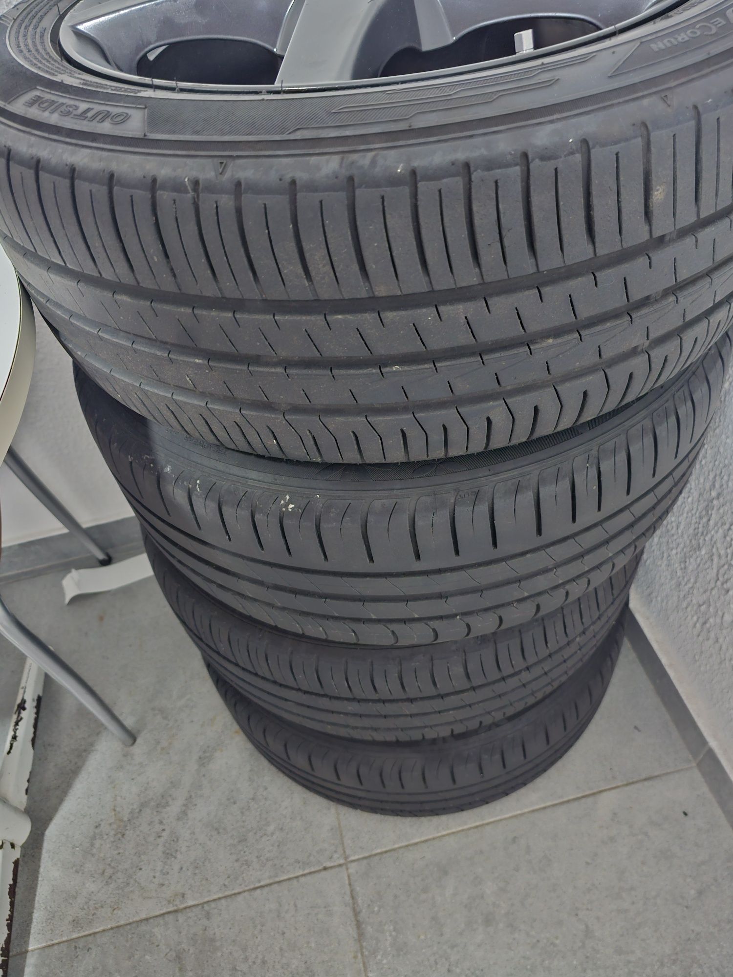 Jantes de cor preta  16 bmw