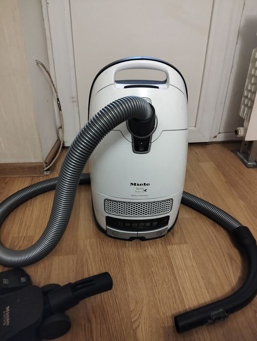 Пылесос Miele S8340 Германия