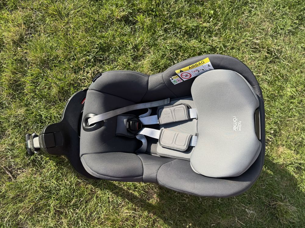 Britax romer dualfix m i-size