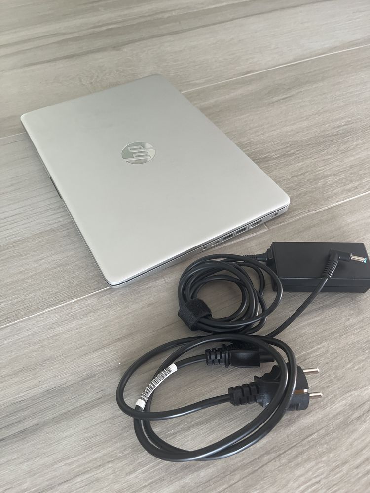 HP 14s-fq0002np 14” AMD Athlon 3050u 16GB, 128 GB SDD