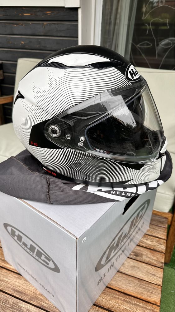 Kask motocyklowy HJC F70 r S