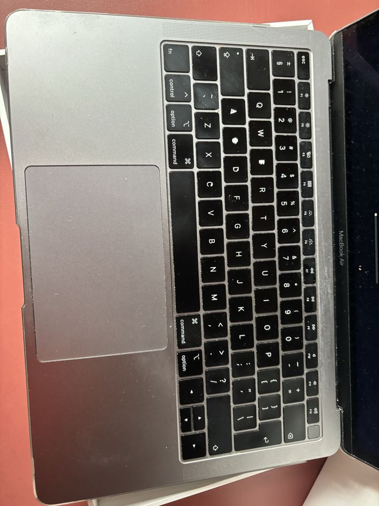 MacBook Air 13” z 2019 roku (model 2018) 512GB i5 8GB