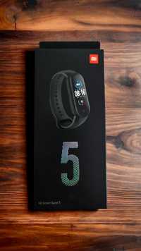 Mi Band 5 nova em caixa