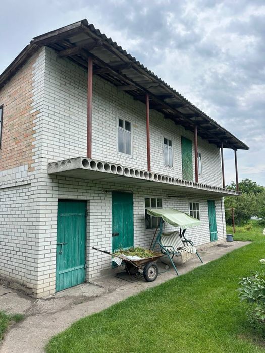 Продам 2х поверховий буд на Карбишева