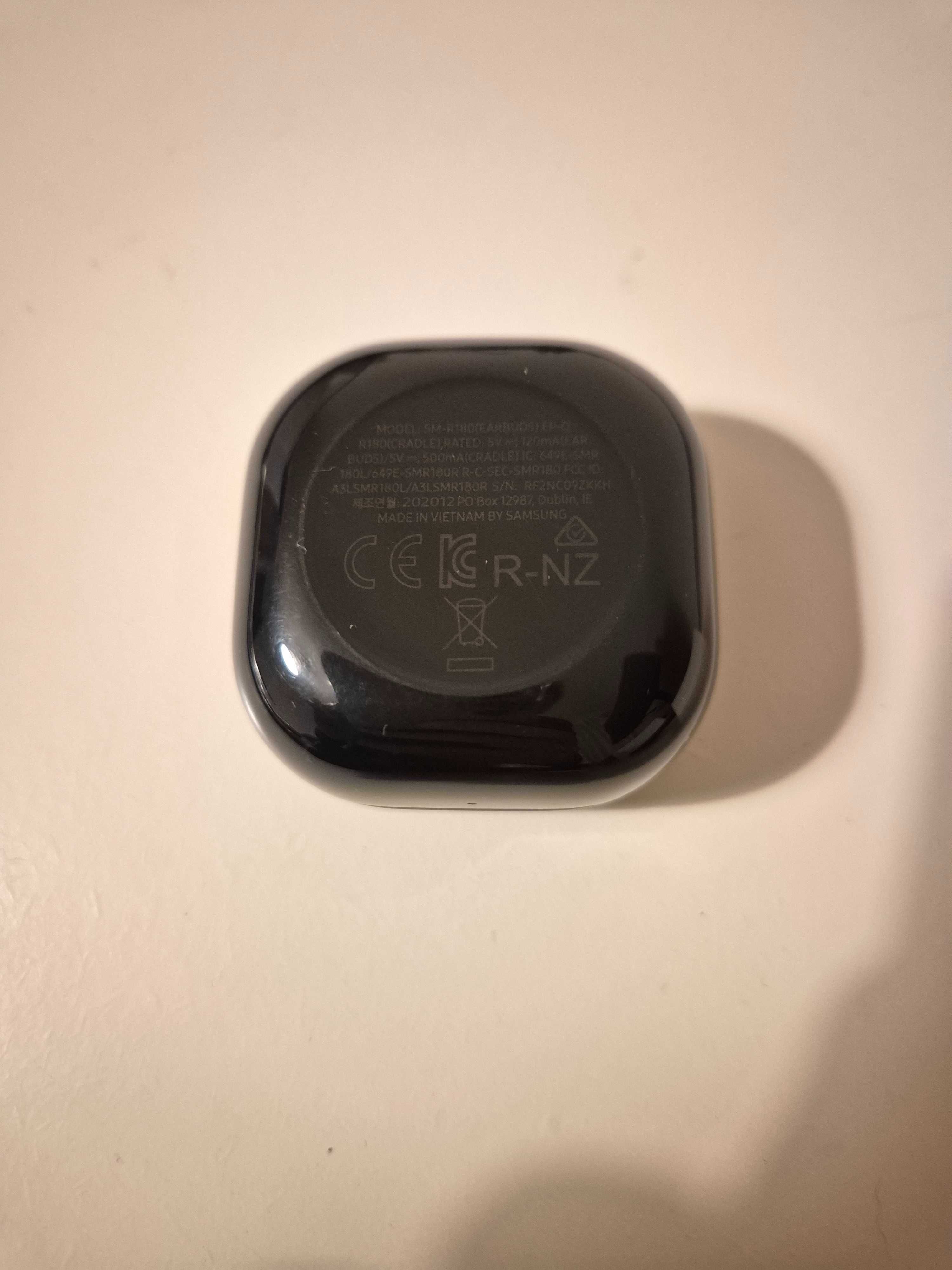 Auriculares Bluetooth True Wireless - Samsung Galaxy Buds Live