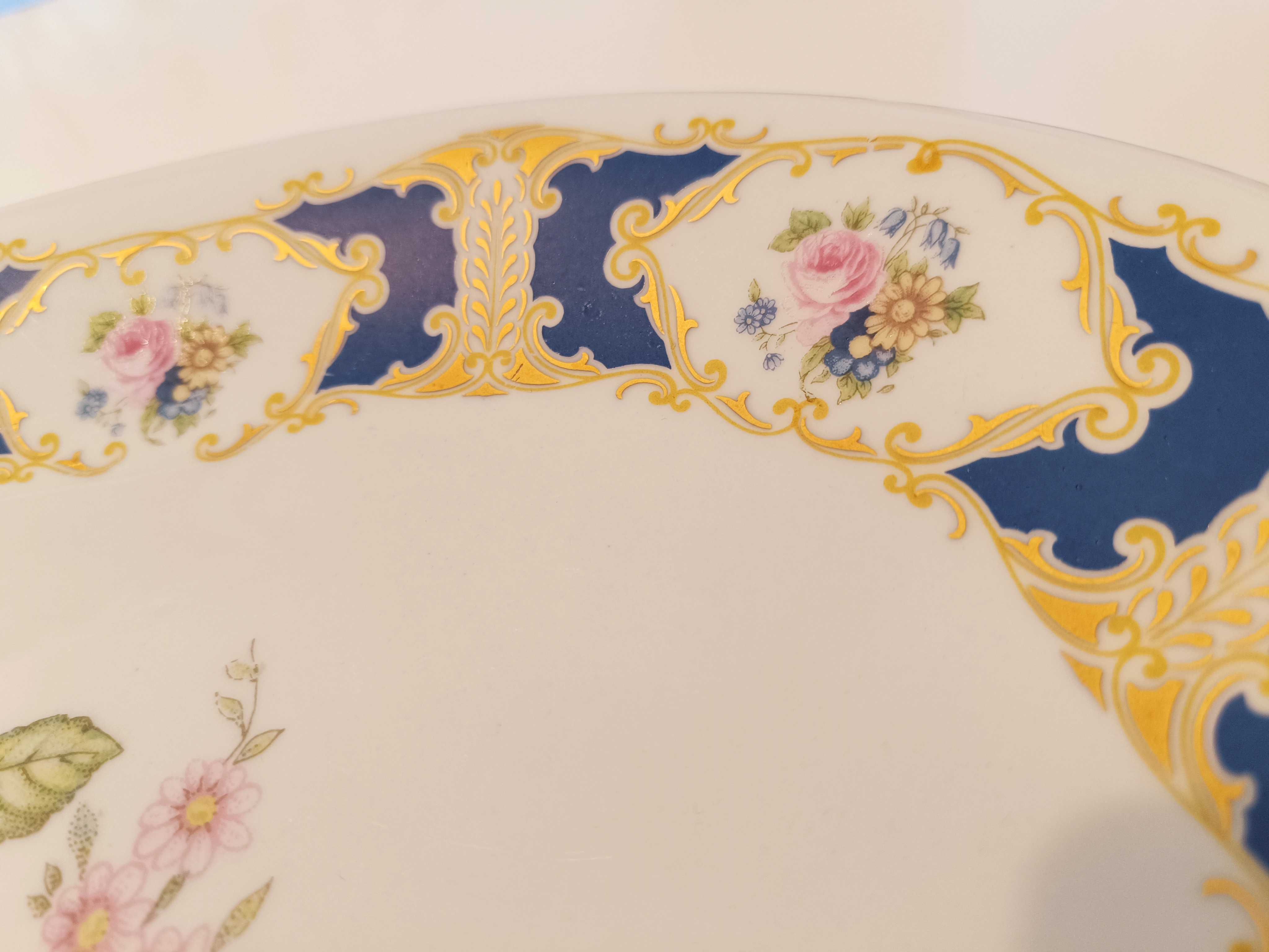 Travessa de porcelana Limoges muito antiga.