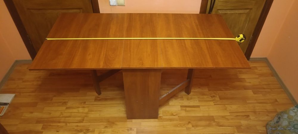 Стіл розкладний гарний стан