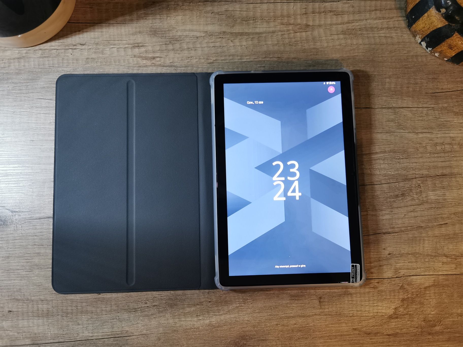 Świetny tablet 10 cali, jak nowy! Android 14. 22 GB Ram.