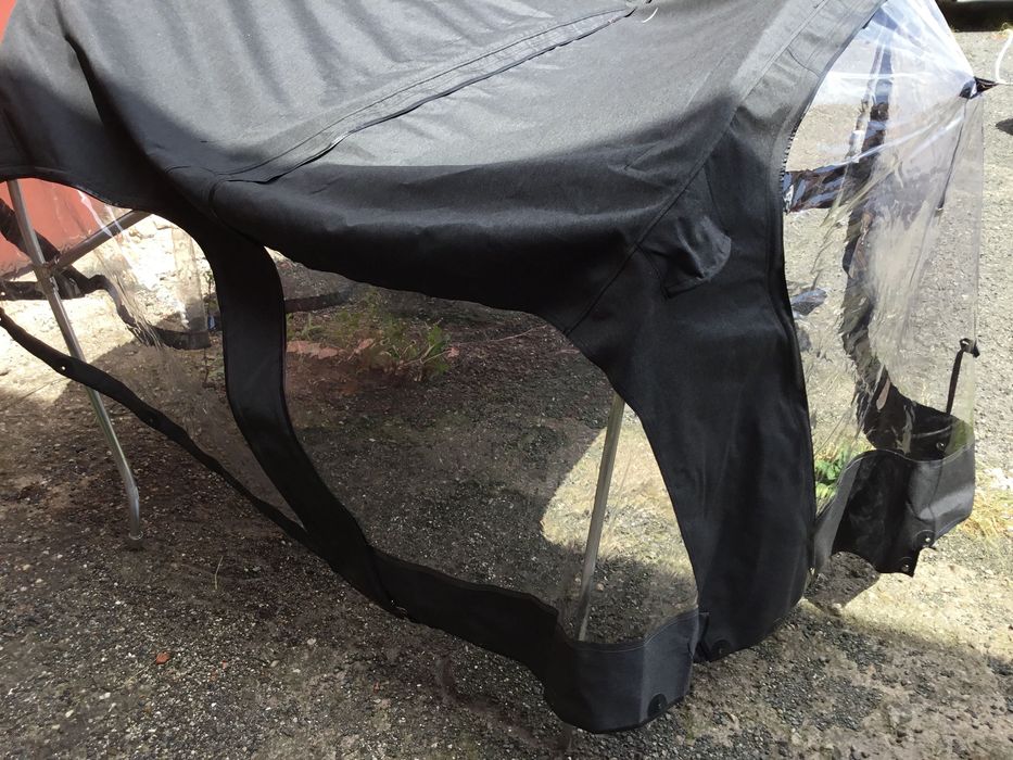 Daszek bimini na jacht rozne rodzaje.