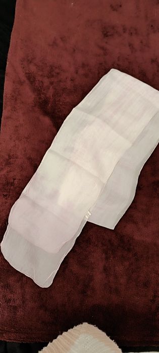 Echarpe lilás em degradê. Usada. 100% seda