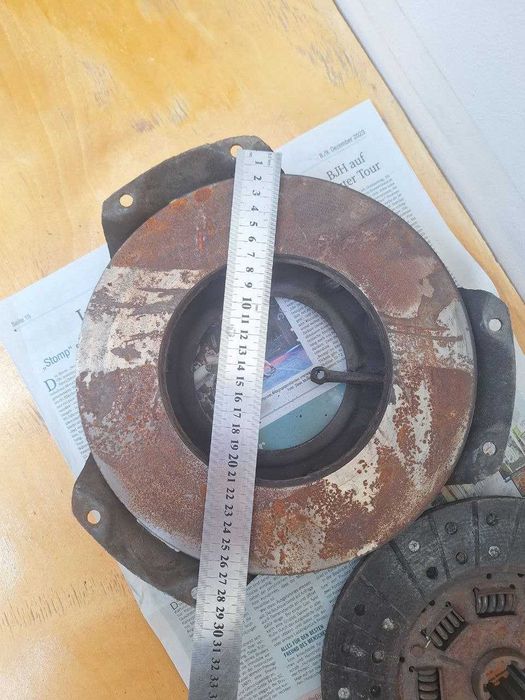 Диск щеплення нажимний Уаз (ст.зр).