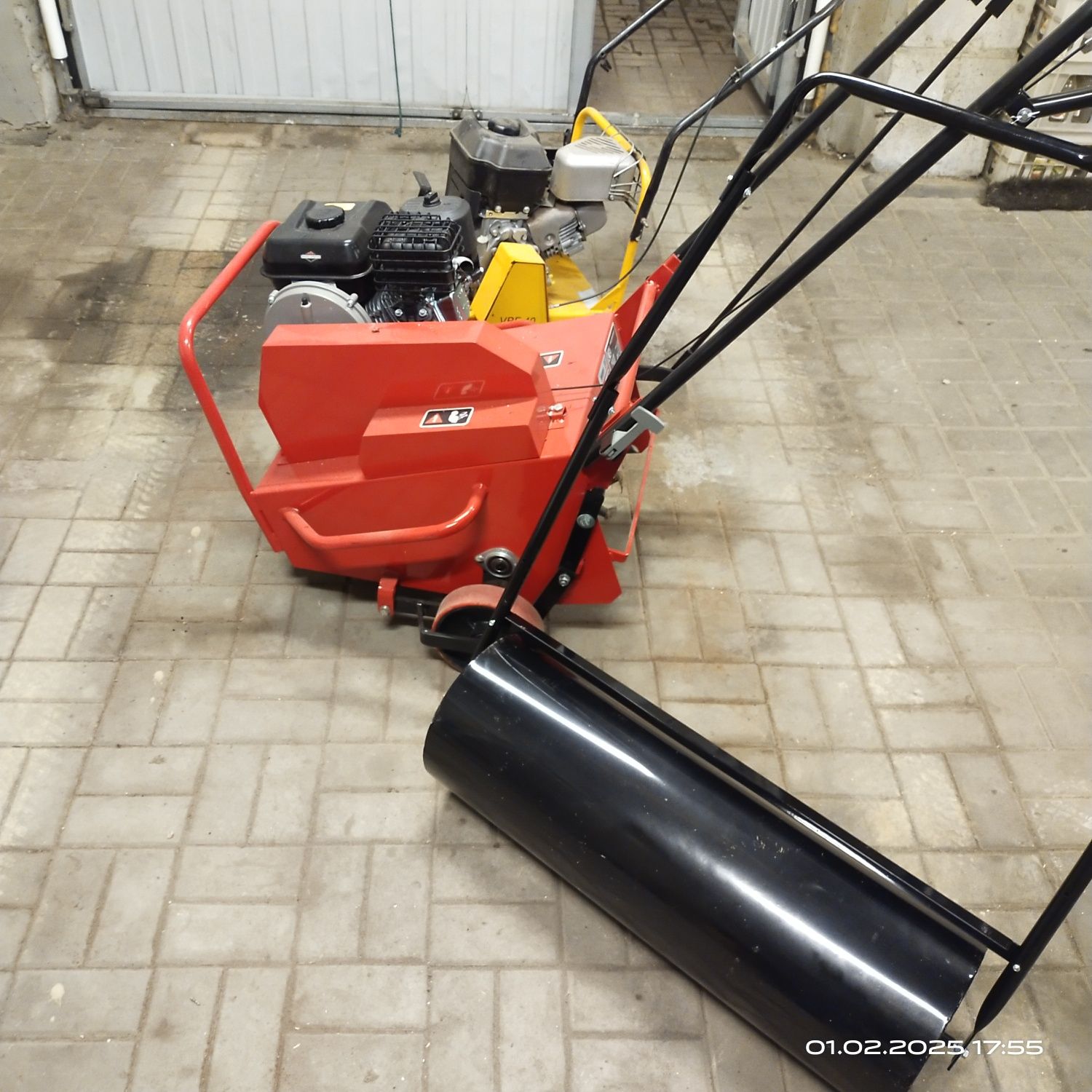 Wynajem aerator rurkowy, wertykulator, posypywarka piasku,,wiertnica