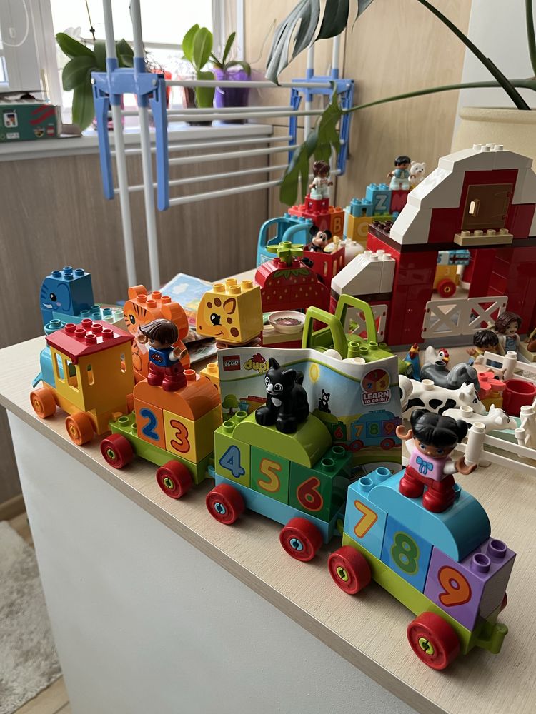 Lego duplo та деяке лего у подарунок
