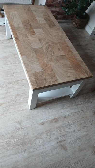 Ława pokojowa z półką.