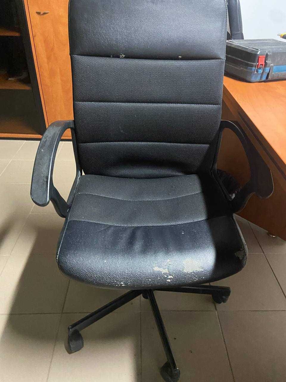 Fotele biurowe czarne / TANIO