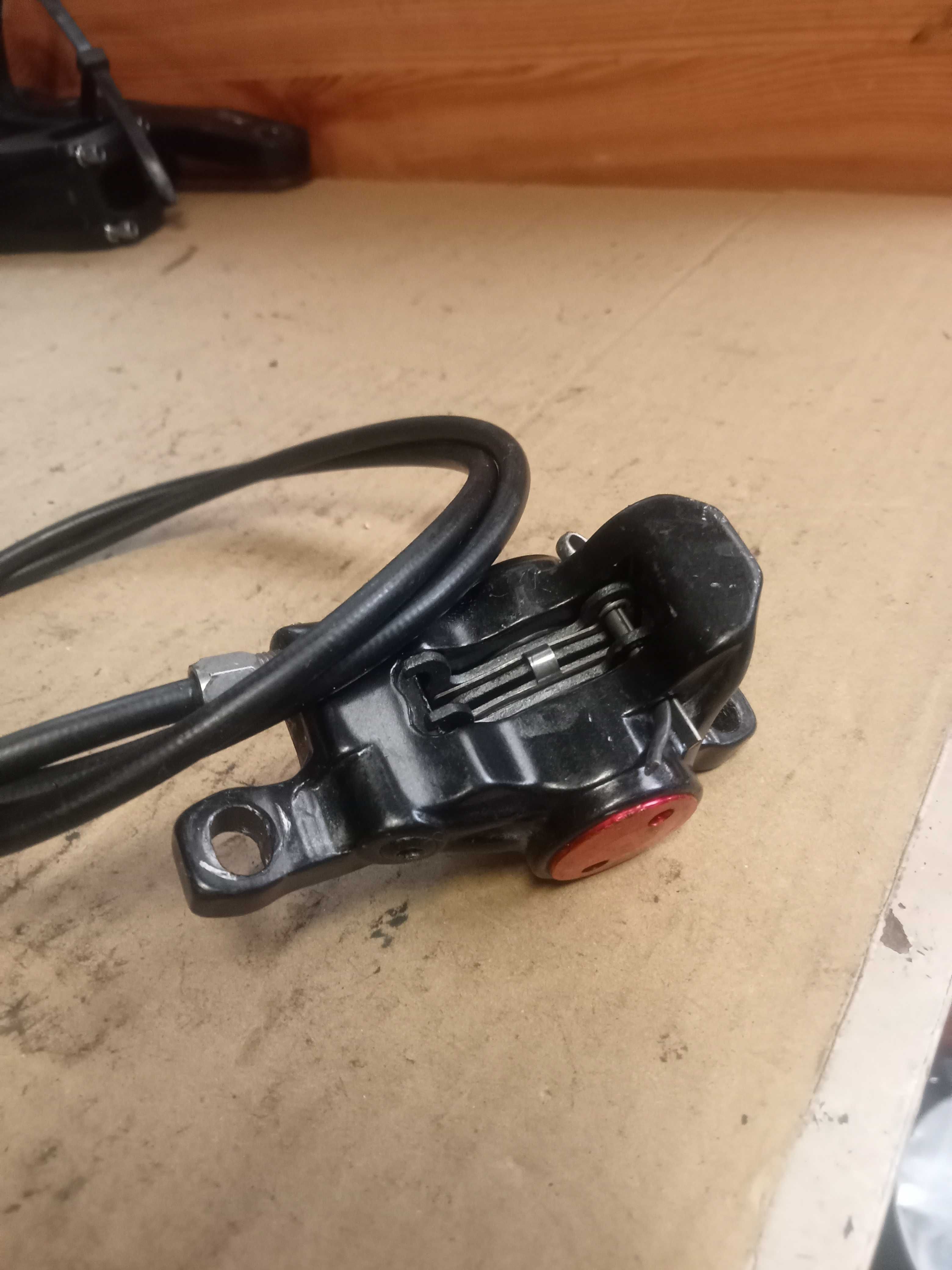 hamulec hydrauliczny przedni zoom