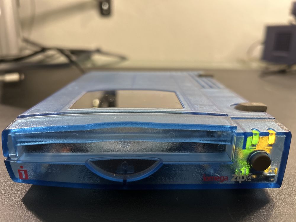 Drive Externa Iomega Zip Z100 rara (translucida) e a funcionar