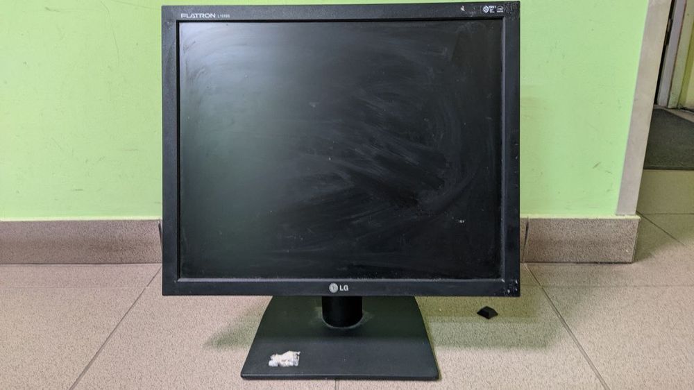 Монітор 19" LG рабочий!!!