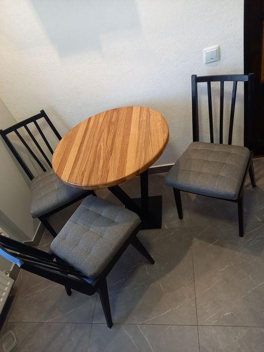 Стіл і крісла, набір кухонний